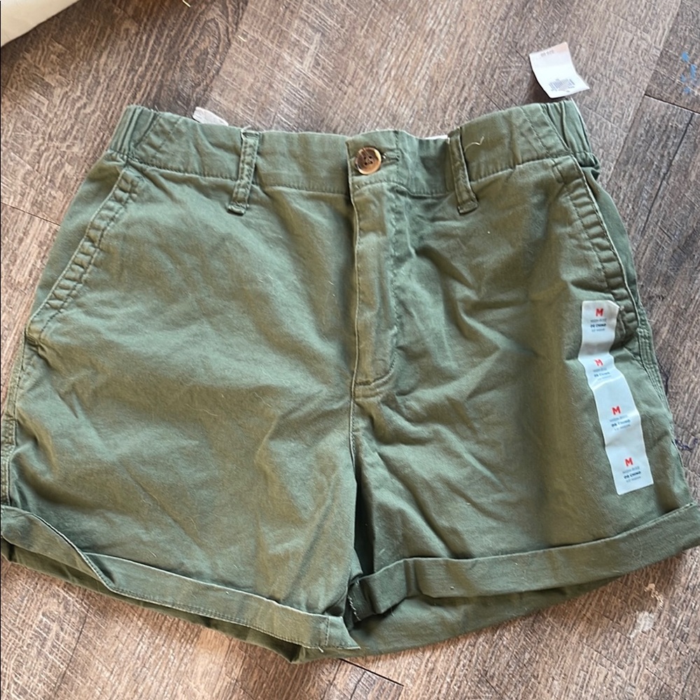 Old Navy Green Bermuda Shorts Relaxed Fit Cotton Twill